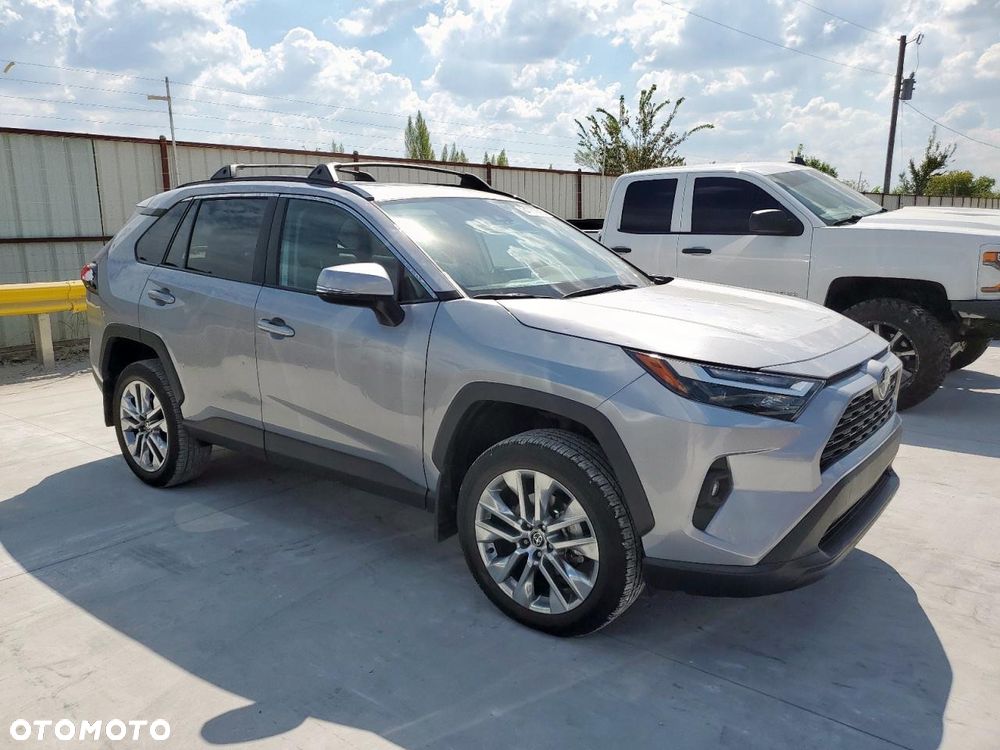 Toyota RAV4 - 4