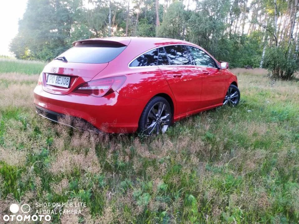 Mercedes-Benz CLA 200 7G-DCT Urban - 18