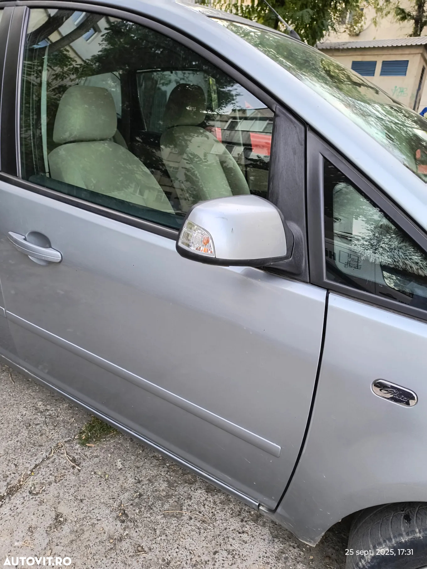 Ford C-Max 1.6 TDCi DPF Ghia - 10