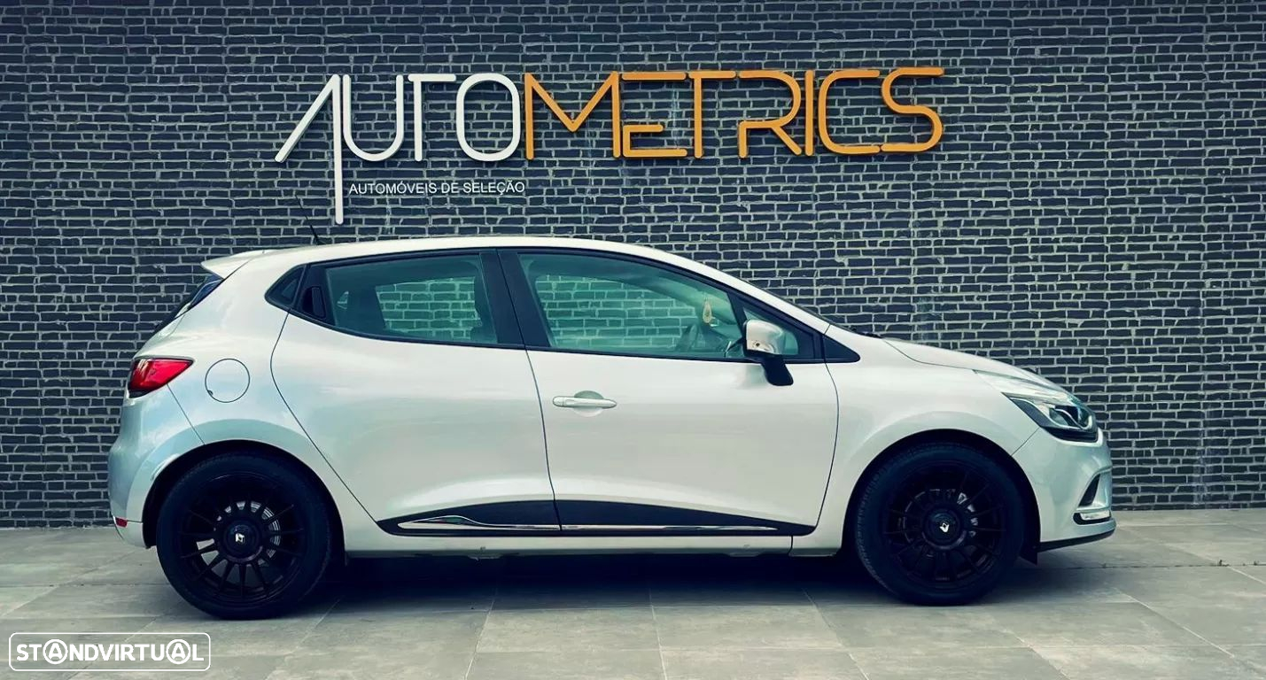 Renault Clio 0.9 TCe Limited Bi-Fuel - 27