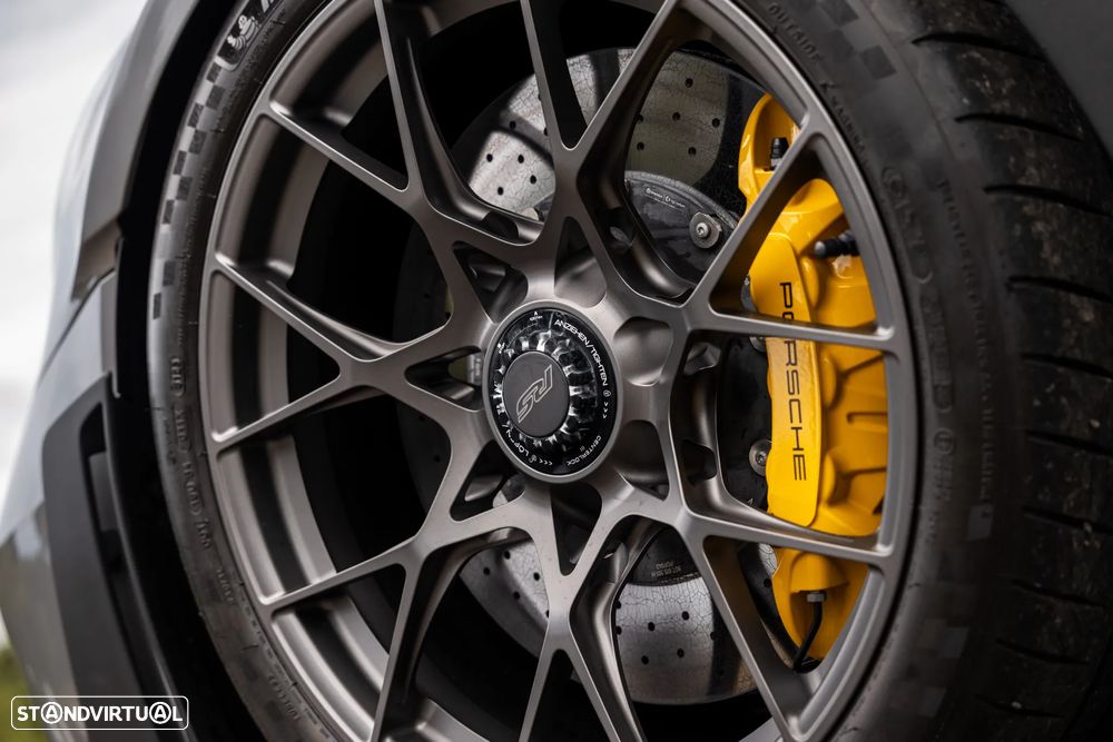 Porsche 911 (992) GT3 RS - 9