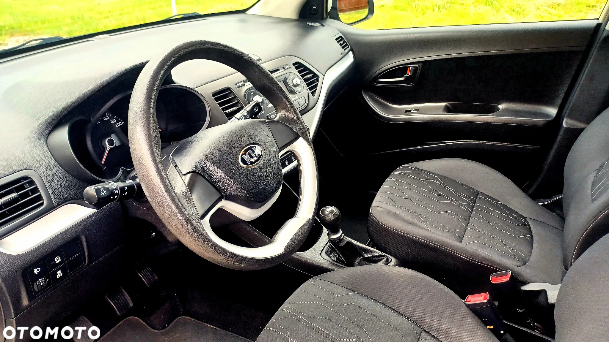 Kia Picanto 1.0 Dream Team Edition - 8