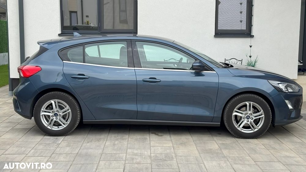 Ford Focus 1.0 EcoBoost Titanium - 11