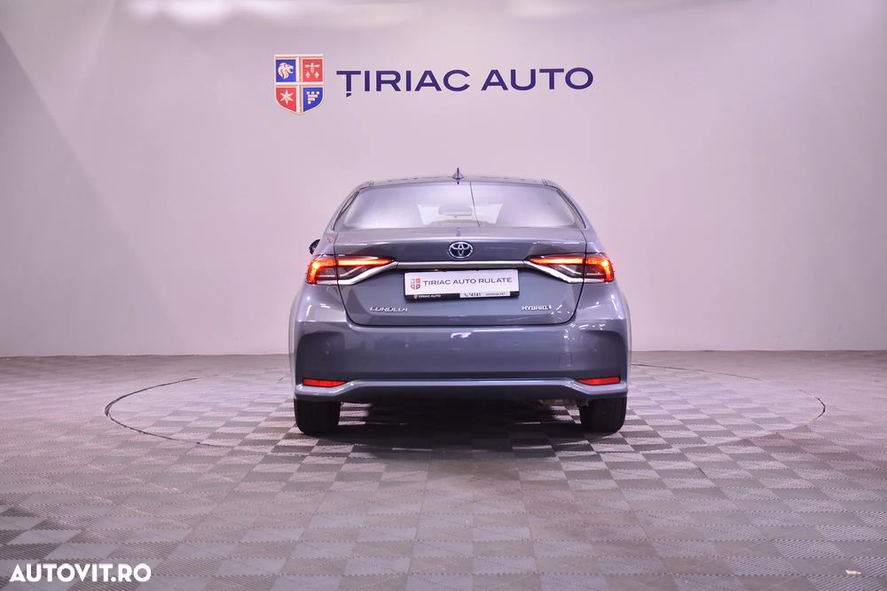 Toyota Corolla 1.8 HSD Business - 4