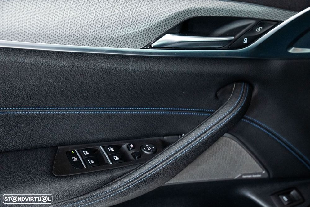 BMW 520 d Pack M Auto - 19