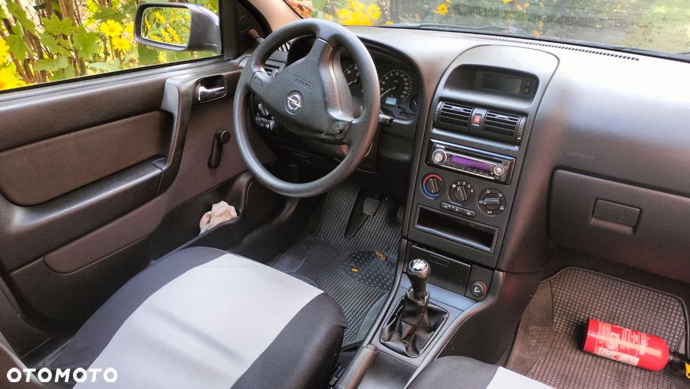 Opel Astra 1.4 Start - 10