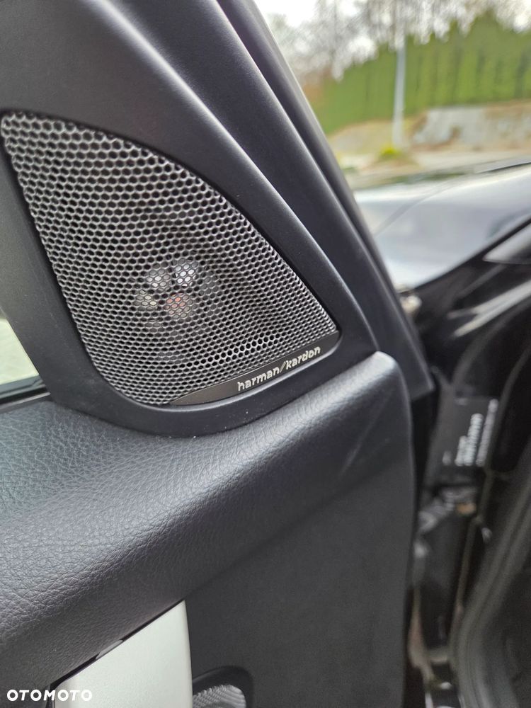 BMW Seria 3 318d - 17