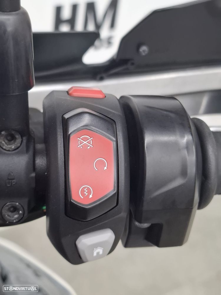 Triumph Tiger 900 Rally Pro - 11