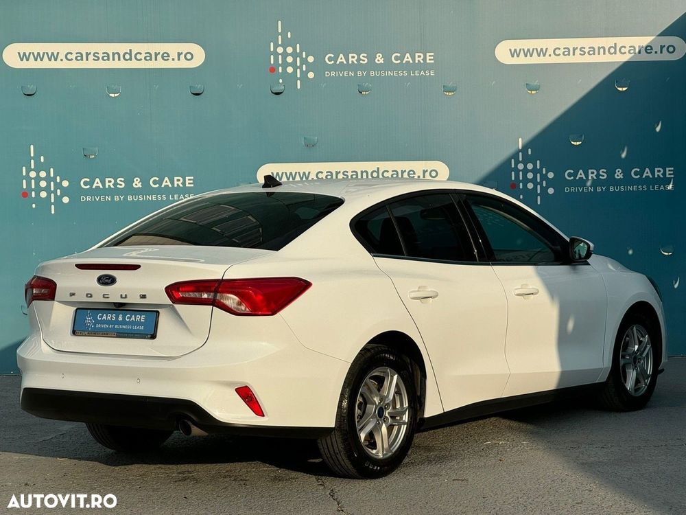 Ford Focus 2021 photo 4