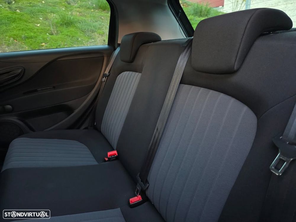 Fiat Punto 1.2 Lounge S&S - 7