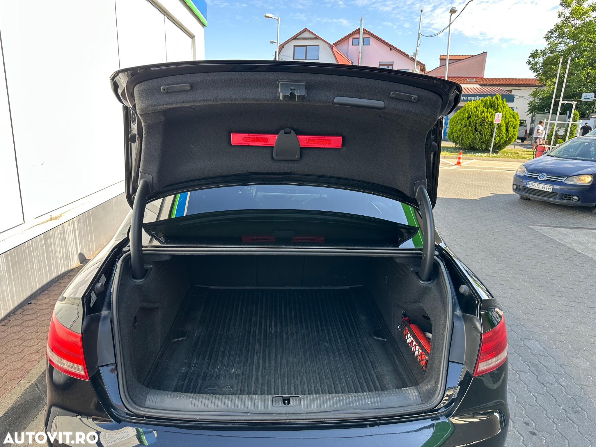 Audi A4 2.0 TDI S tronic - 5