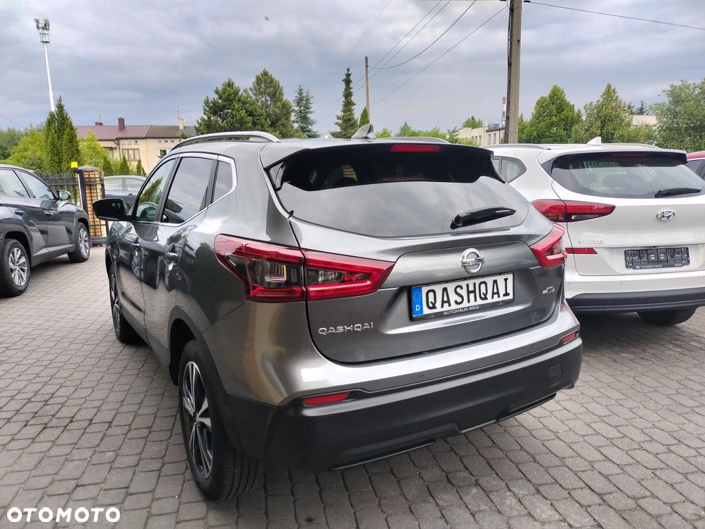 Nissan Qashqai 1.3 DIG-T N-Connecta EU6d - 8