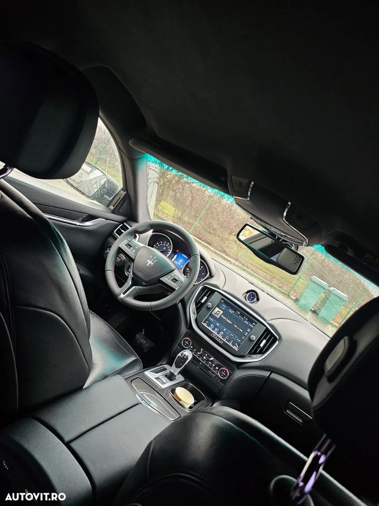 Maserati Ghibli - 8