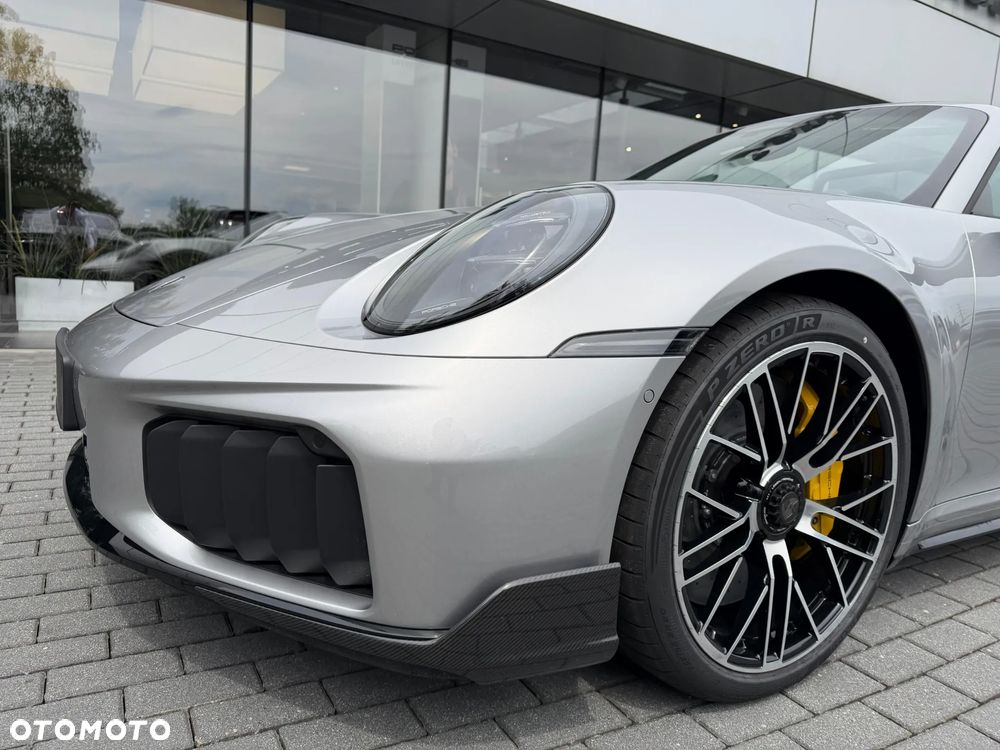 Porsche 911 Carrera Turbo S - 12