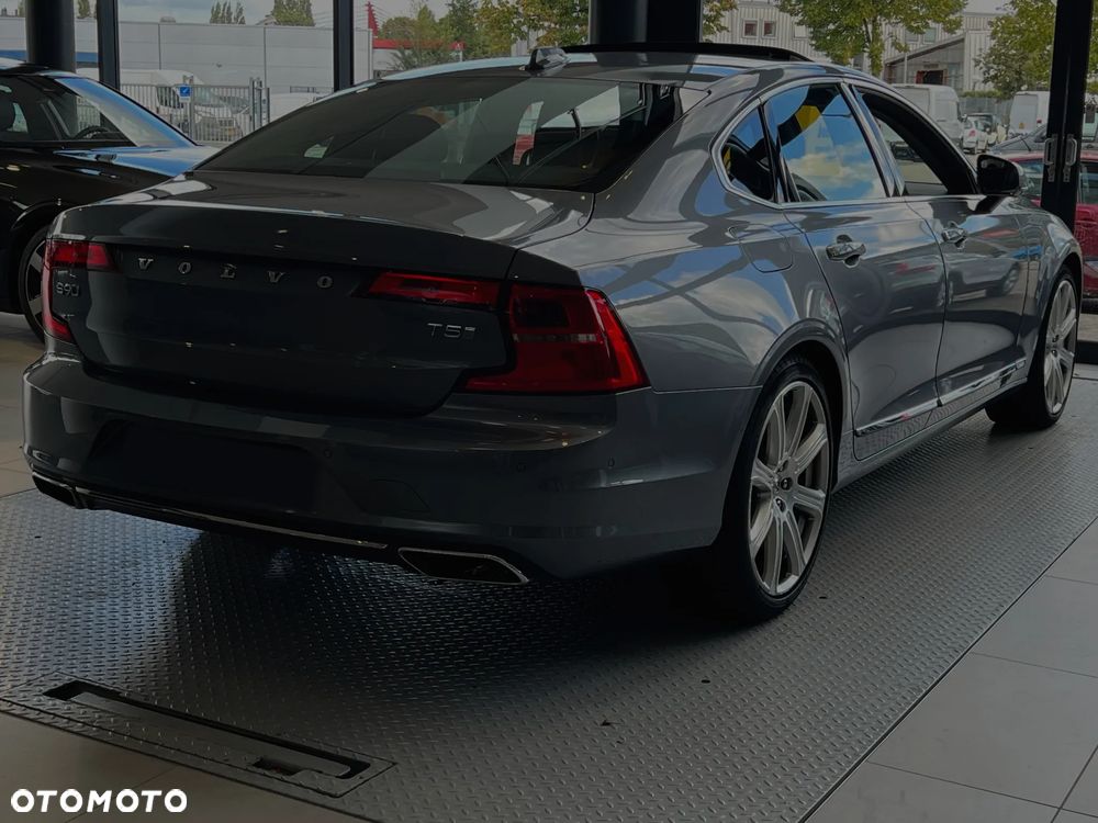 Volvo S90 - 4