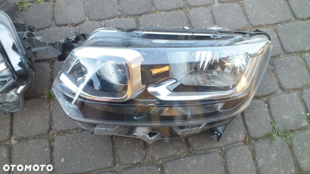 Lampa przednia lewa prawa Fiat Doblo III - 3