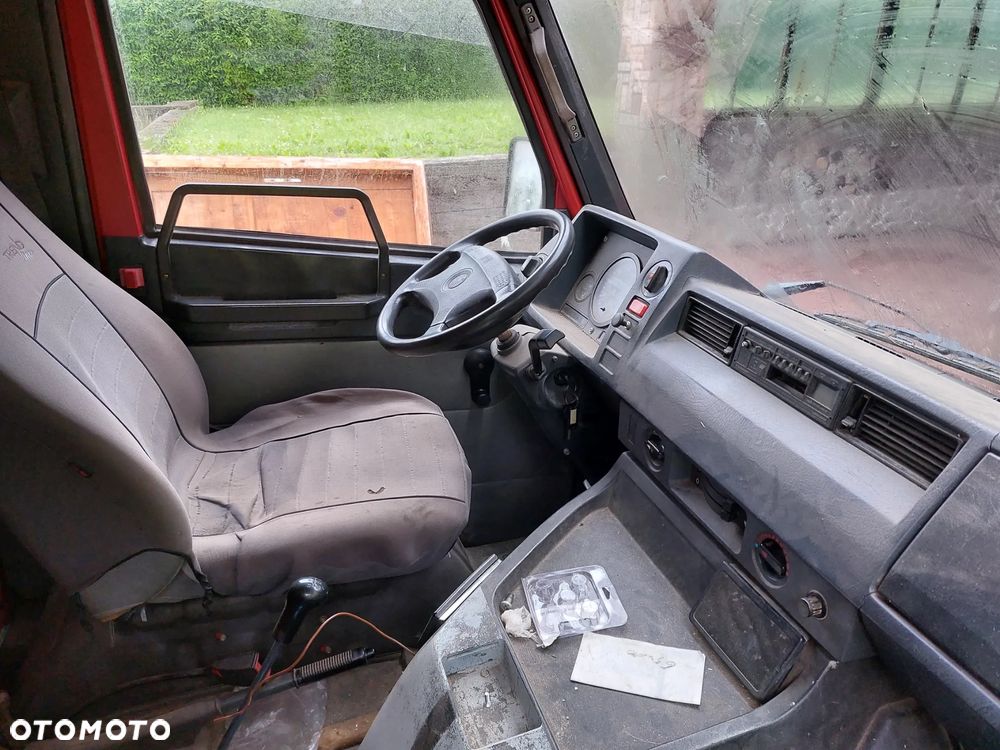 Mercedes-Benz MB100 - 5