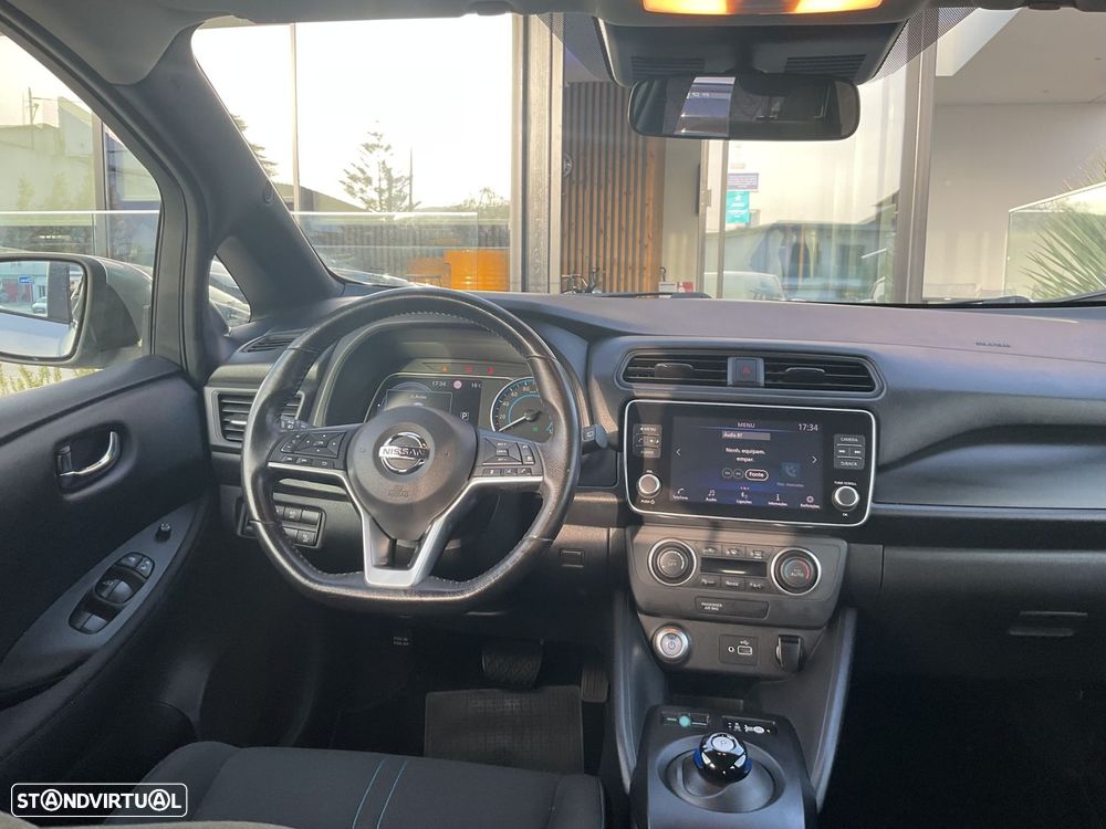 Nissan Leaf Acenta - 35