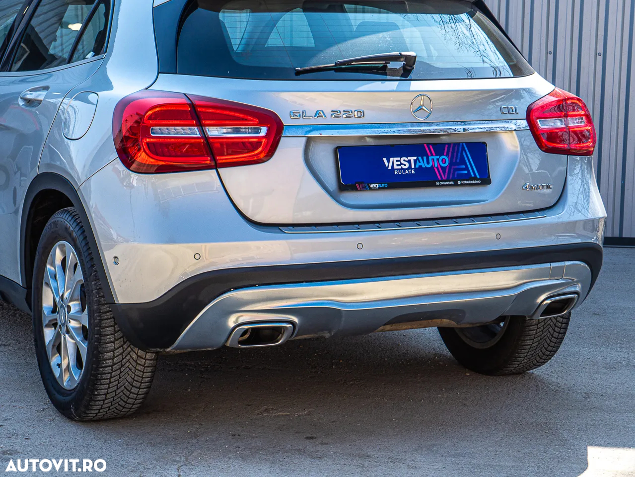 Mercedes-Benz GLA 220 CDI 4Matic 7G-DCT - 40