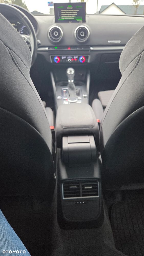 Audi A3 Sportback - 33