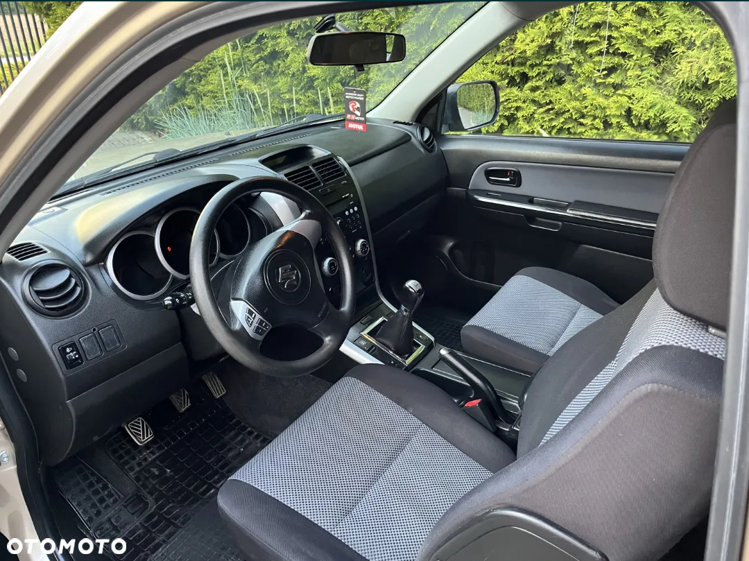 Suzuki Grand Vitara 1.6 - 6