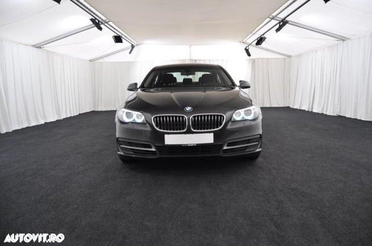 BMW Seria 5 520d Aut. Luxury Line - 4