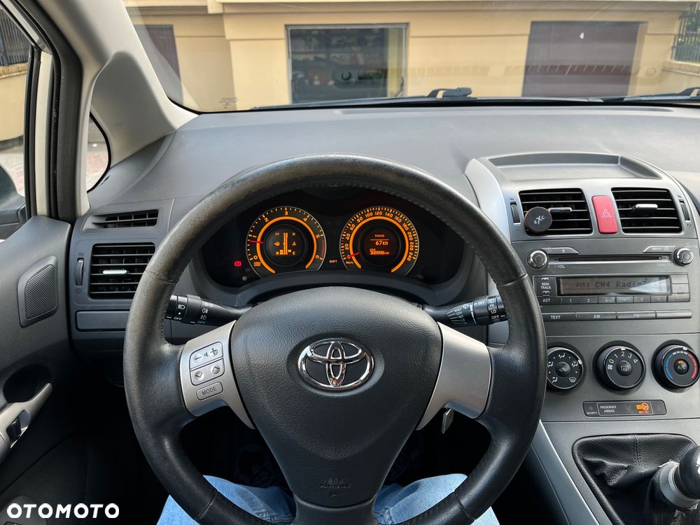 Toyota Auris 1.4 D-4D - 15