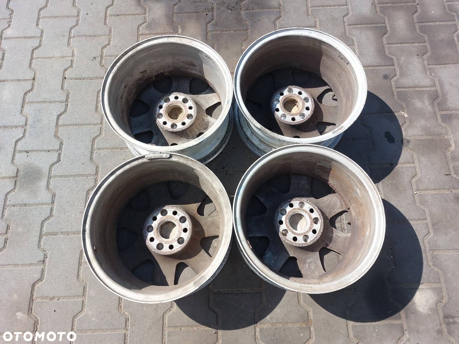 FELGA ALUMINIOWA 4 SZT 5X112 7JX15 ET39 FI57.1 VOLKSWAGEN 8E0601025 - 7