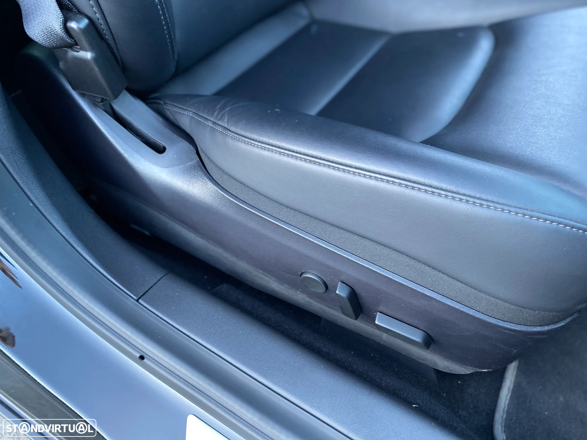 Tesla Model 3 Standard RWD Plus - 32