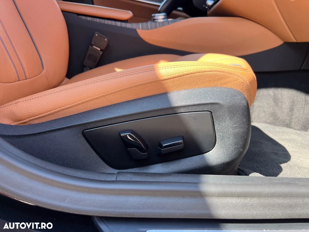 BMW Seria 5 530i AT - 23