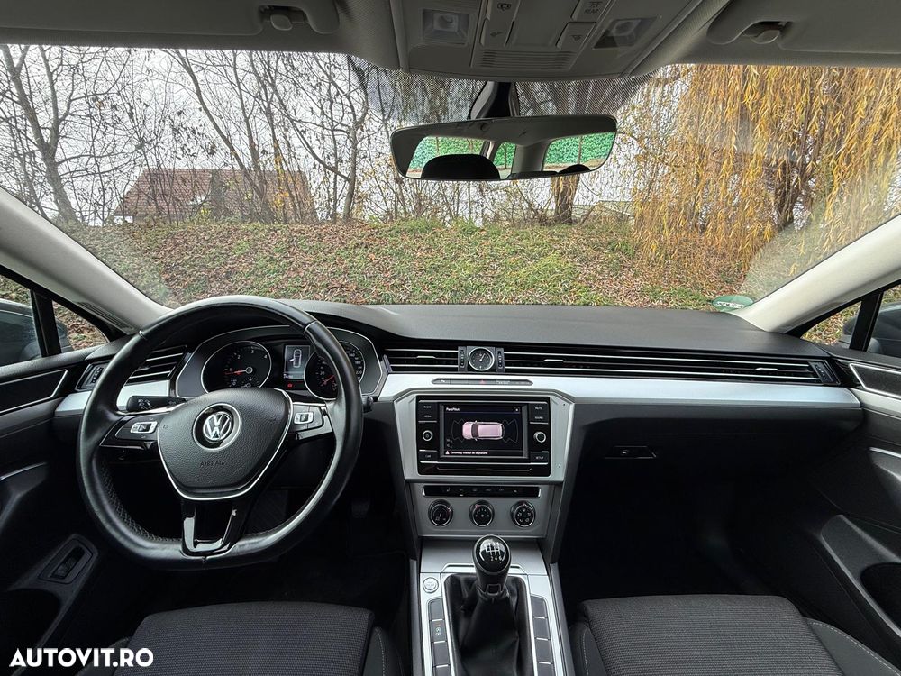 Volkswagen Passat Variant 2.0 TDI (BlueMotion Technology) Comfortline - 21