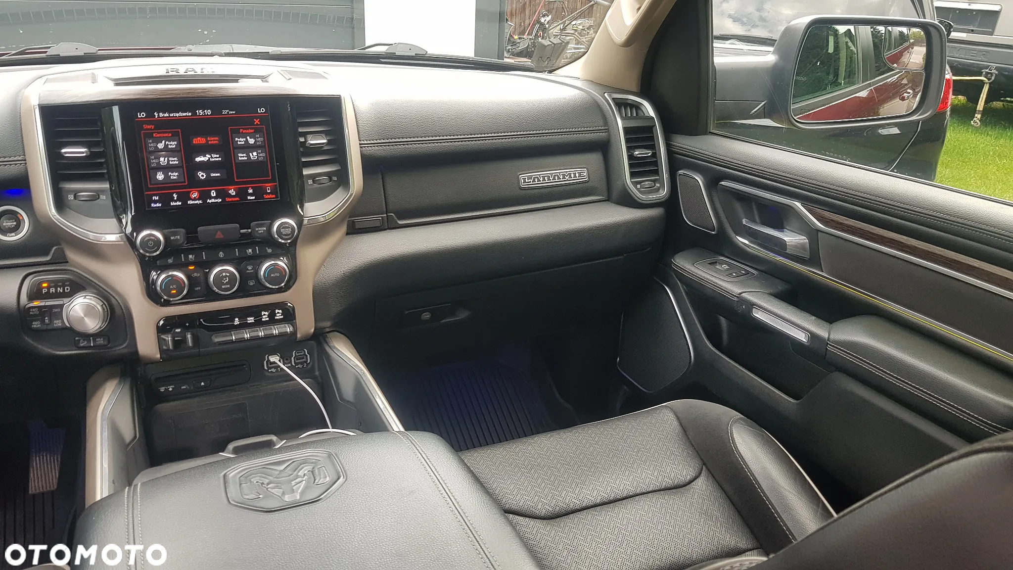 RAM 1500 Crew Cab Laramie - 14