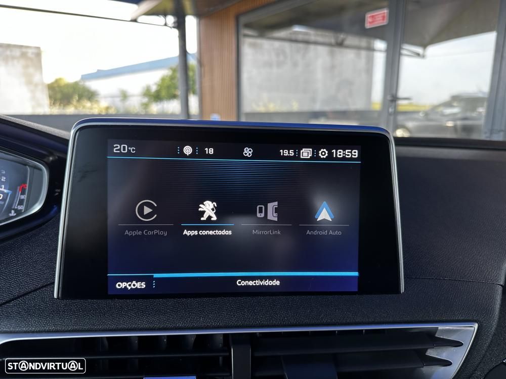 Peugeot 5008 1.5 BlueHDi Allure EAT8 - 32