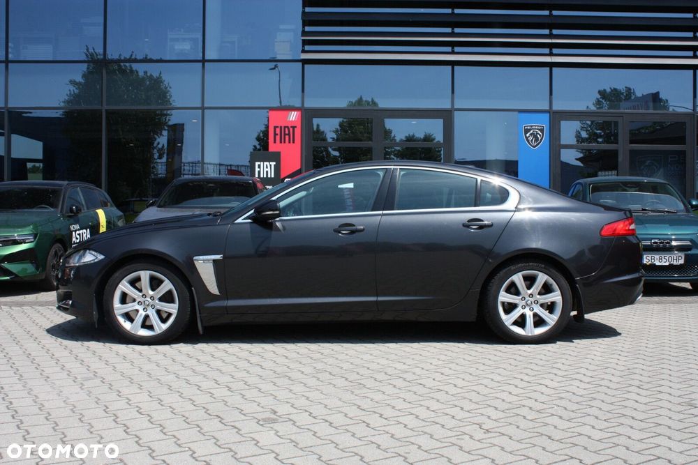 Jaguar XF 3.0 V6 D S Luxury - 5