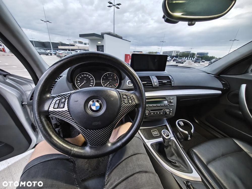 BMW Seria 1 - 18