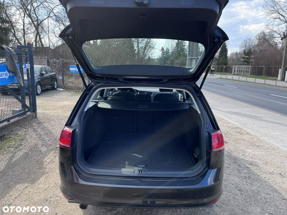 Volkswagen Golf - 26