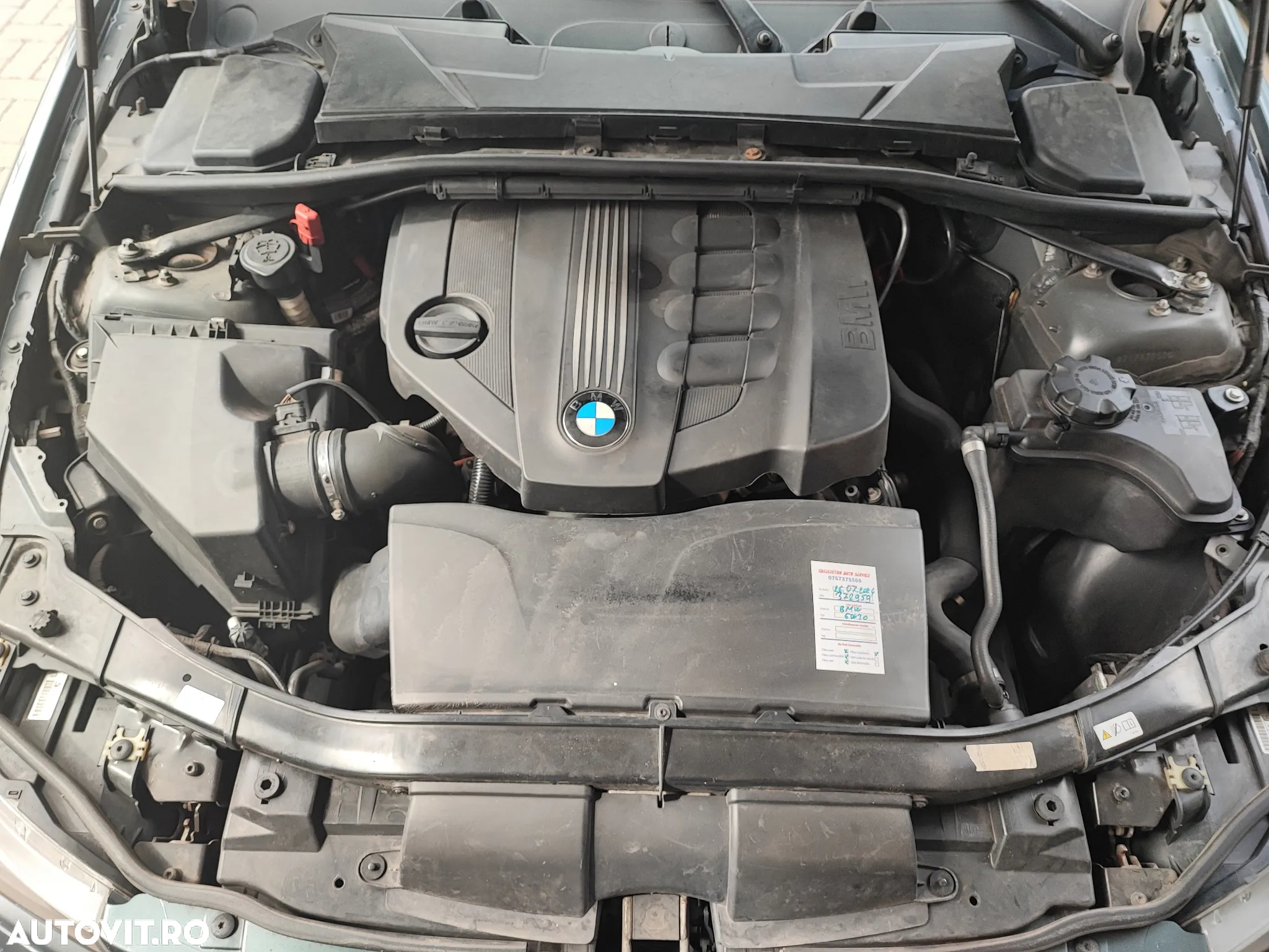 BMW Seria 3 320d EfficientDynamics Edition - 17