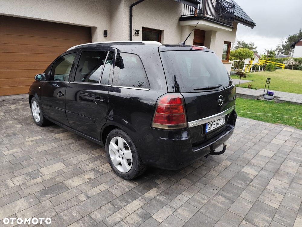 Opel Zafira 1.9 CDTI First Edition - 4