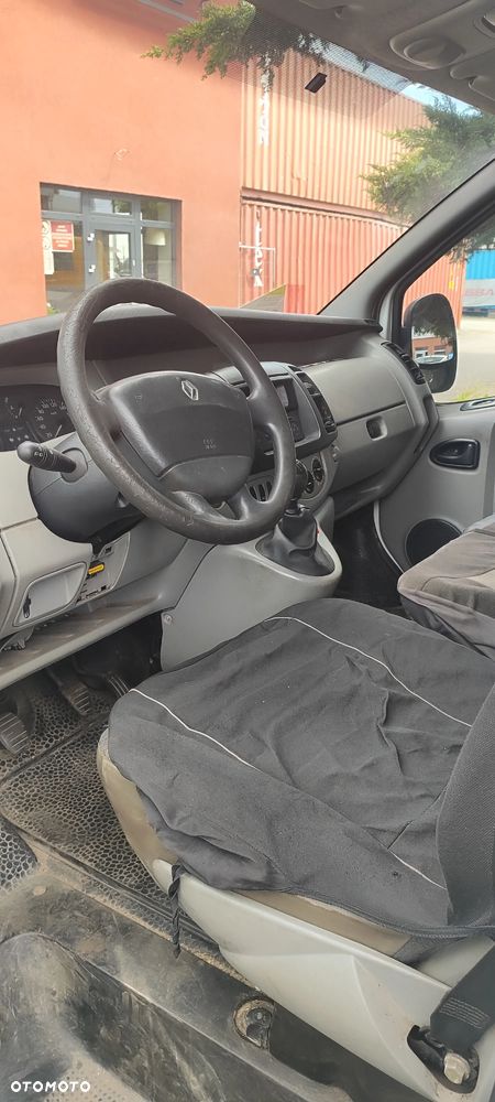 Renault TRAFIC - 6