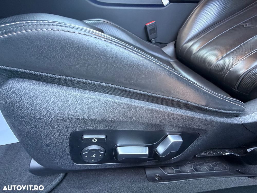 BMW Seria 8 - 16