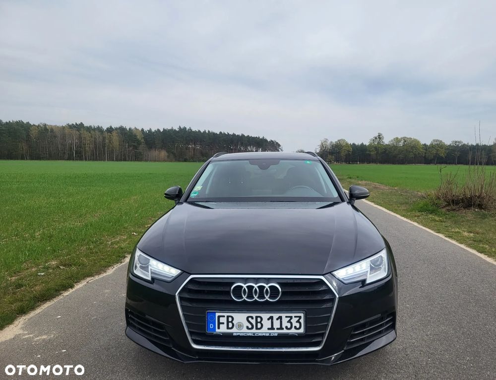Audi A4 Avant 2.0 TDI - 4