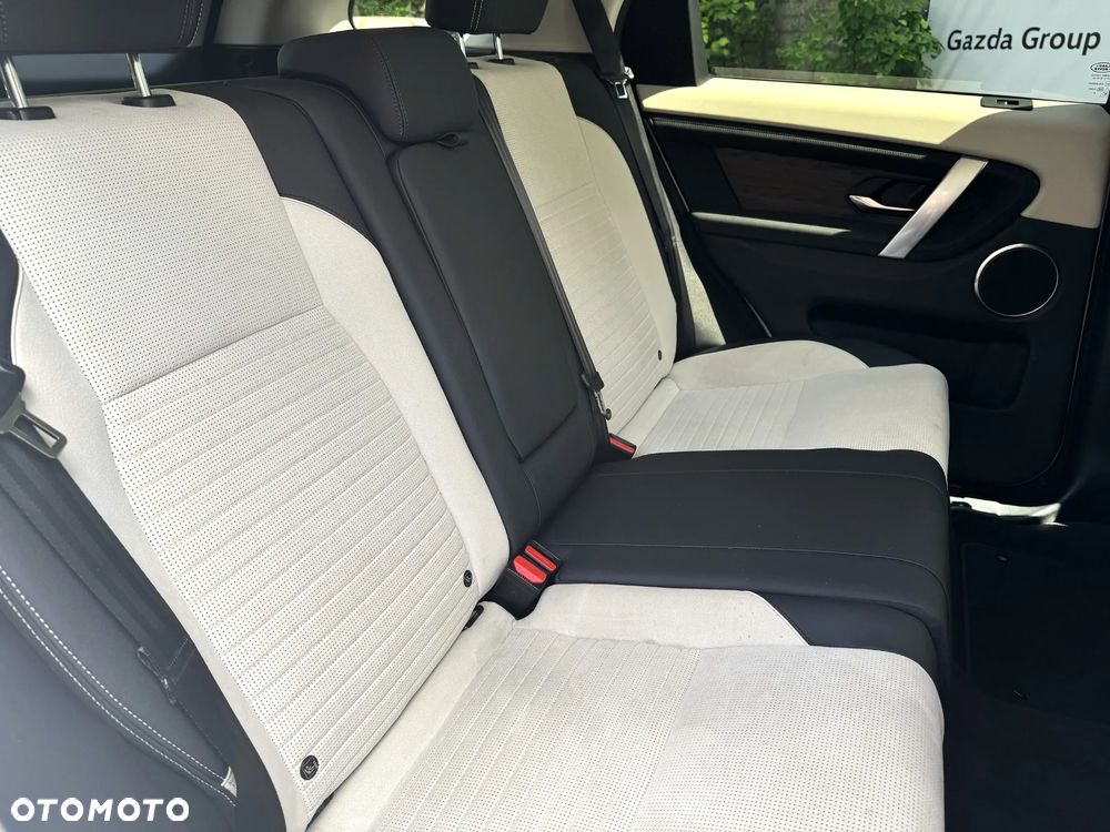 Land Rover Discovery Sport D200 - 17