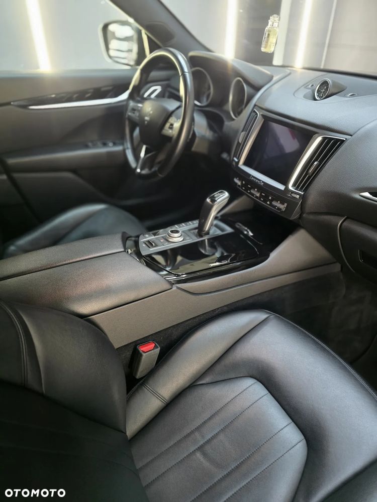 Maserati Levante Q4 - 14