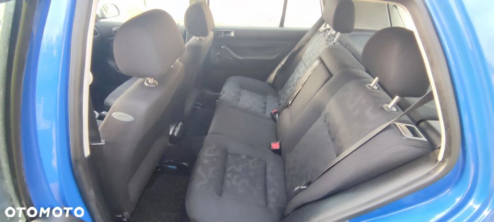 Volkswagen Golf 1.9 TDI Comfortline - 10