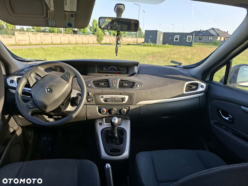 Renault Scenic 1.5 dCi Expression - 8