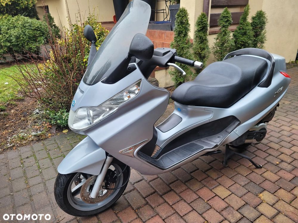 Piaggio X8 - 25