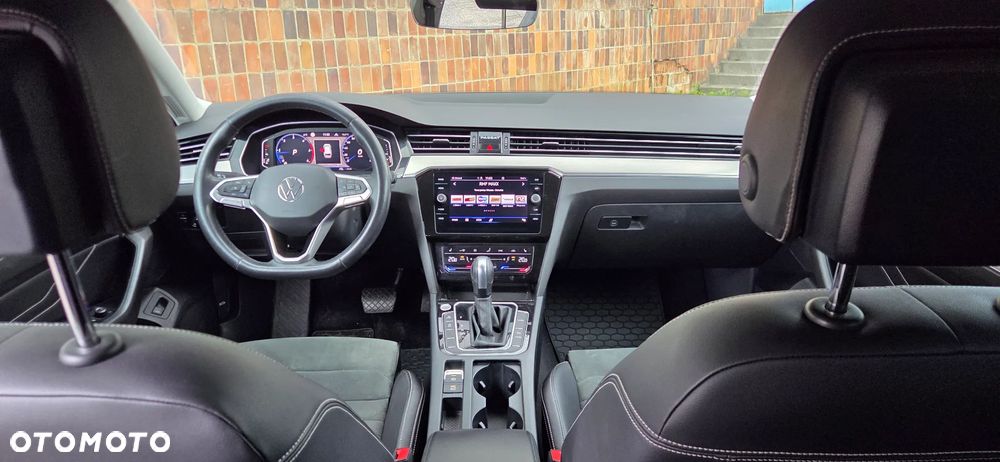 Volkswagen Passat 2.0 TDI Elegance DSG - 21