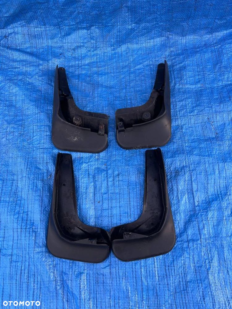 CHLAPACZE CHLAPACZ LEWY PRZÓD FORD FOCUS MK3 - 1