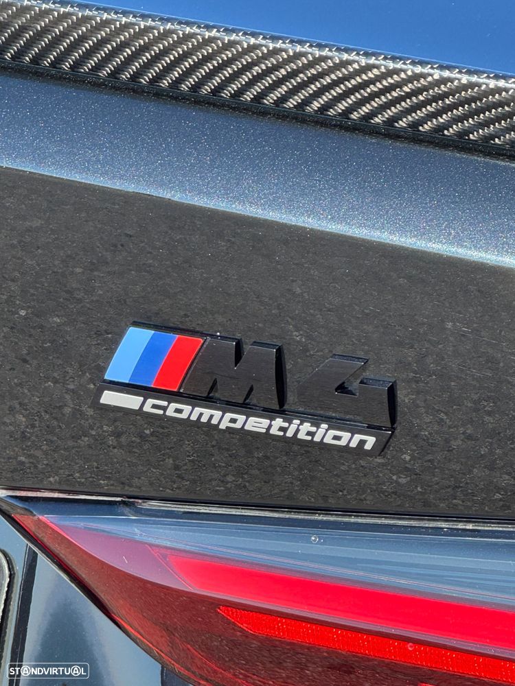 BMW M4 Competition xDrive Pack 50 anos M - 14