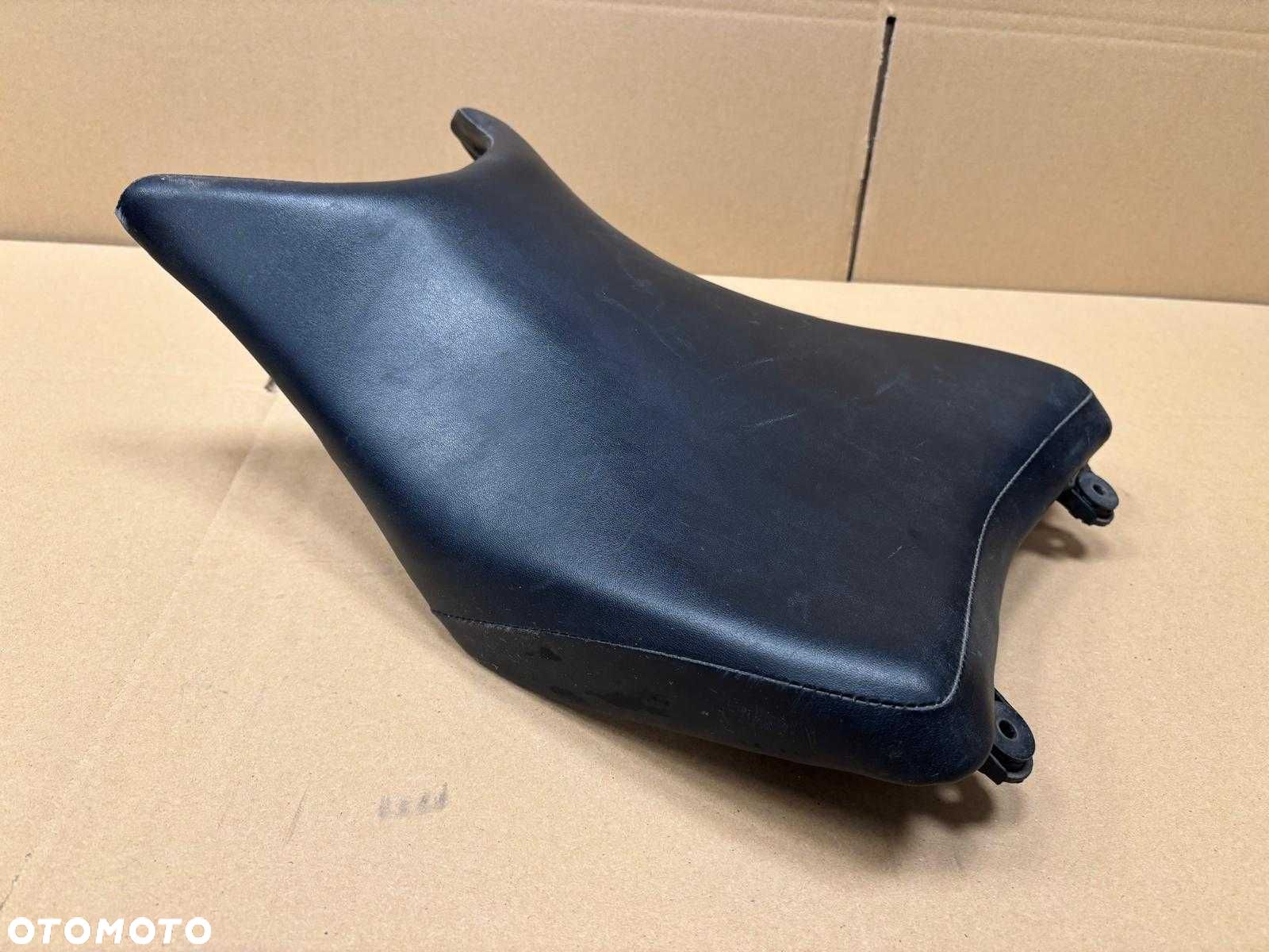 Siedzenie Fotel Kierowcy Honda 125 JC50. 2011-16 - 1